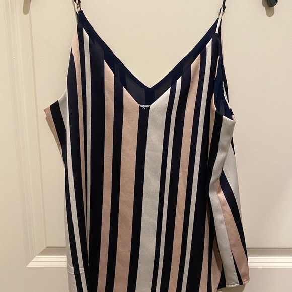 Top - Picture 4 of 5